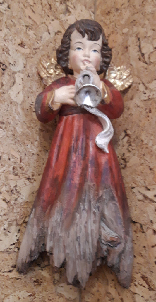 Engel aus Zirbenkiefer